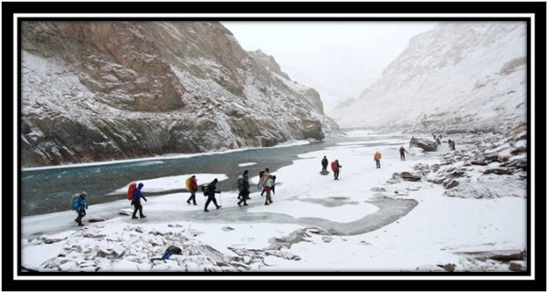 best-trekking-places-in-India-Zanskar-Frozen-River-Trek