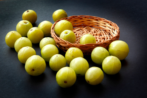 home-remedies-to-stop-hair-fall-gooseberry-amla